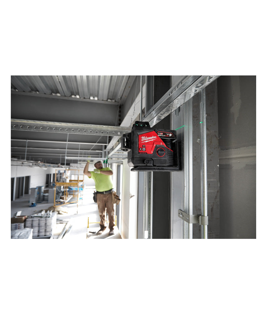 Milwaukee M123PL-401C Green 3-Line Laser Level with Battery + Charger + Case