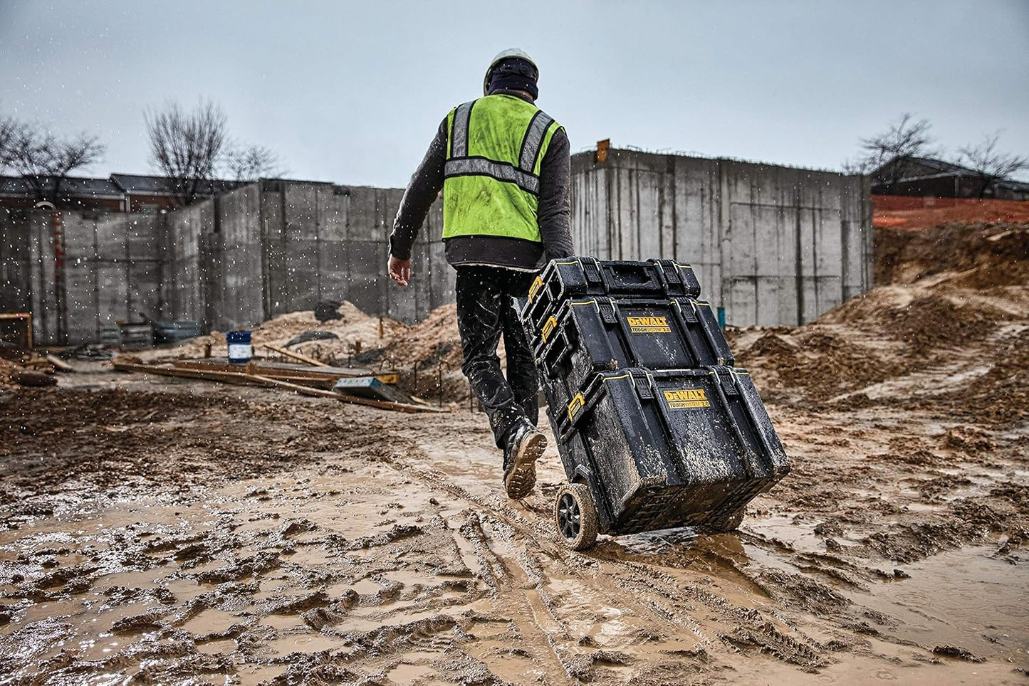 Gereedschapskist met handgreep en wieltjes TOUGHSYSTEM DS450 Dewalt DWST83295-1