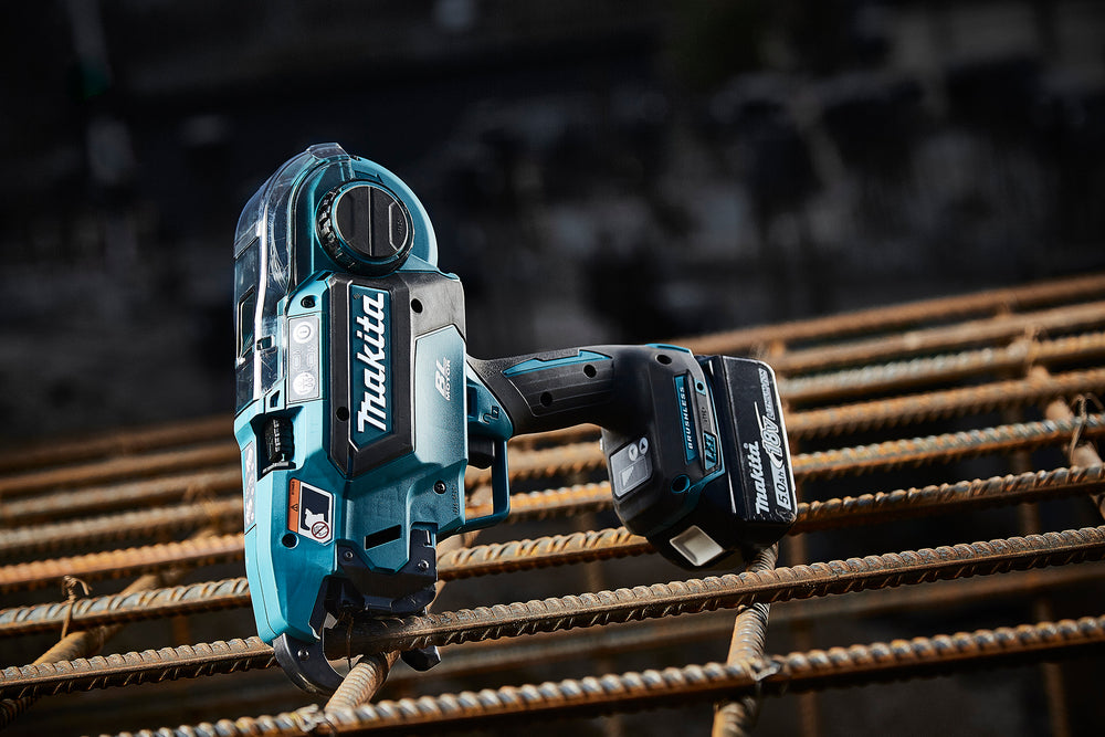 Machine à attacher les barres d'armature Makita DTR180ZJ 18V LXT®