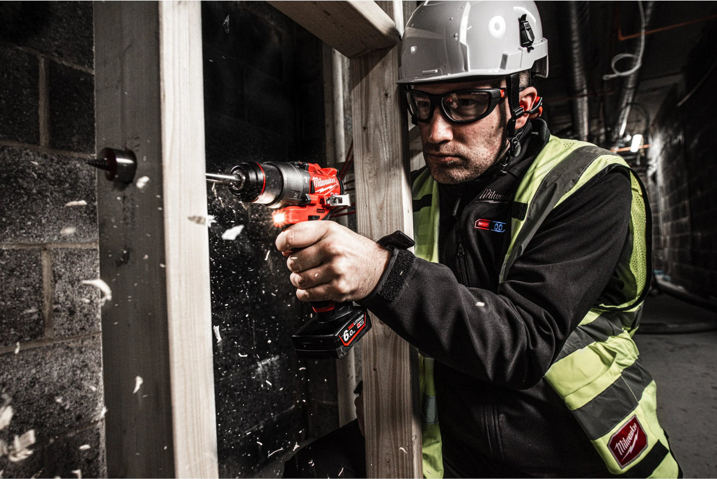 Hamerboor M12 Brandstof + 2bat 2Ah + Lader + Draagtas Milwaukee M12 FPD2-202X