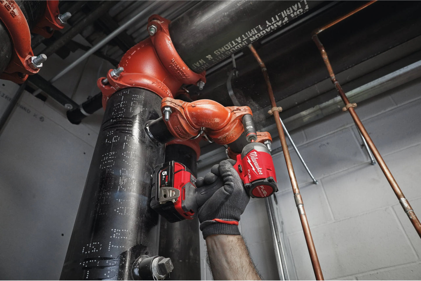 Visseuse à chocs M18 Fuel à emmanchement hexagonal ¼″ + 2 batteries 5 Ah + chargeur + mallette Milwaukee M18 FID3-502X