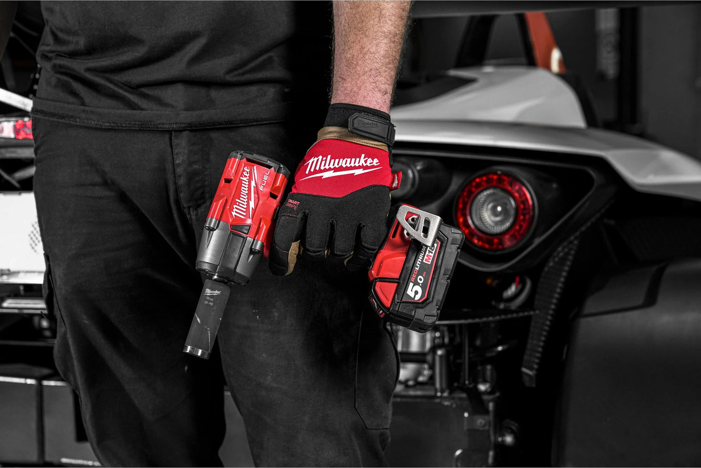 Clé à chocs à couple moyen M18 FUEL 1/2" avec anneau de friction Milwaukee M18 FMTIW2F12-502X