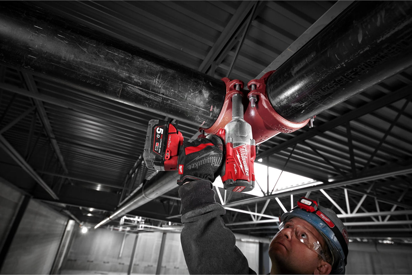 Clé à chocs M18 FUEL ONE-KEY 1/2" + 2 batteries de 5 Ah + chargeur + mallette Milwaukee M18 ONEFHIWF12-502X