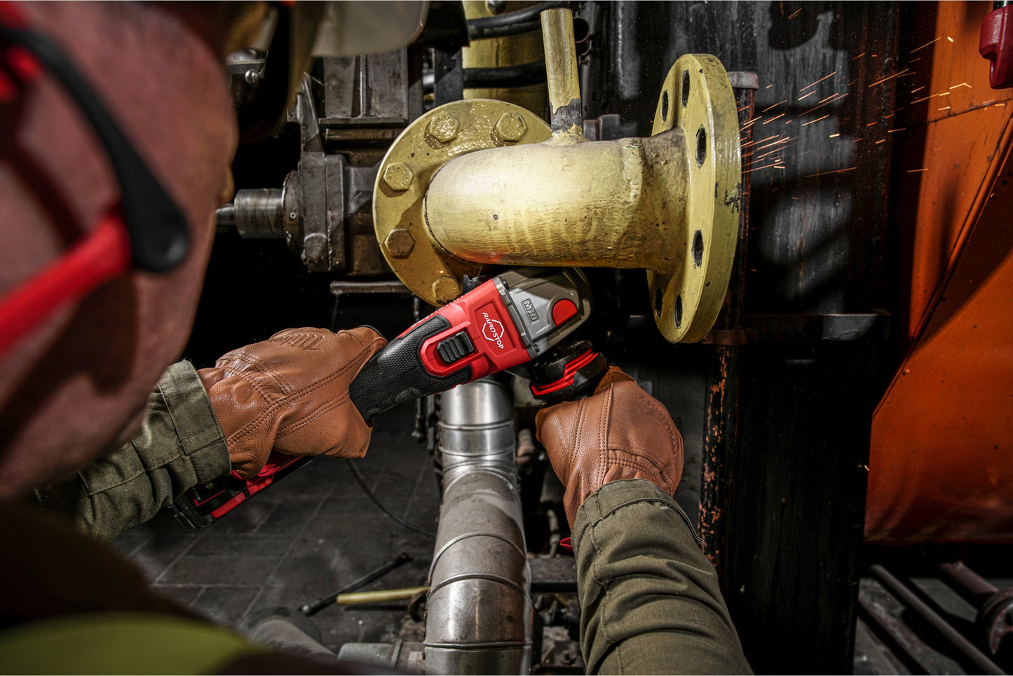 M18 125mm Fuel ONE-KEY haakse slijper met Milwaukee M18 koffer ONEFSAG125XB-0X