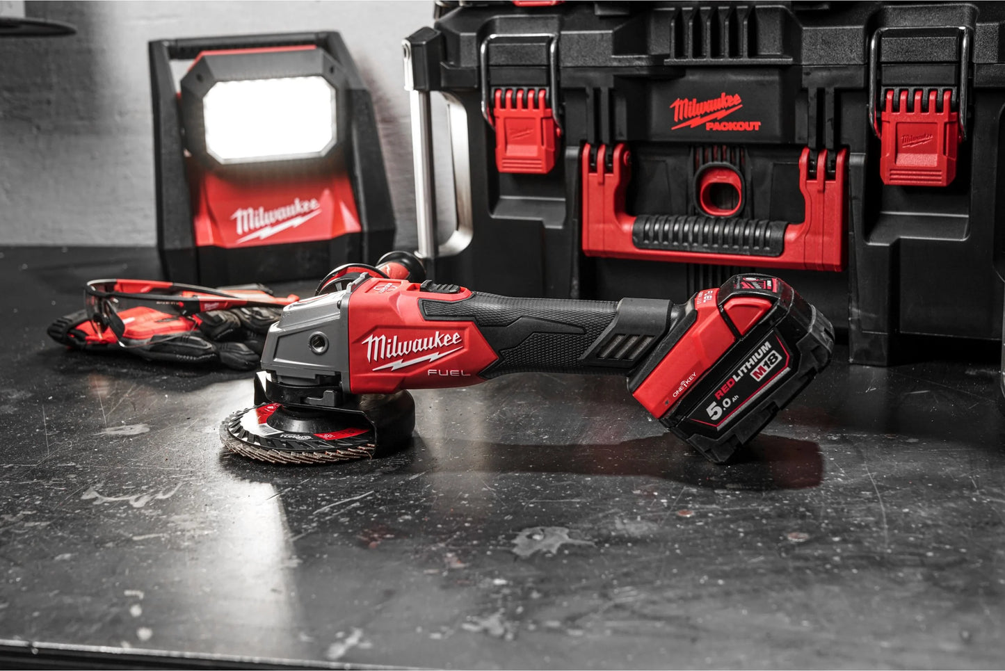 M18 125mm Fuel ONE-KEY haakse slijper met Milwaukee M18 koffer ONEFSAG125XB-0X