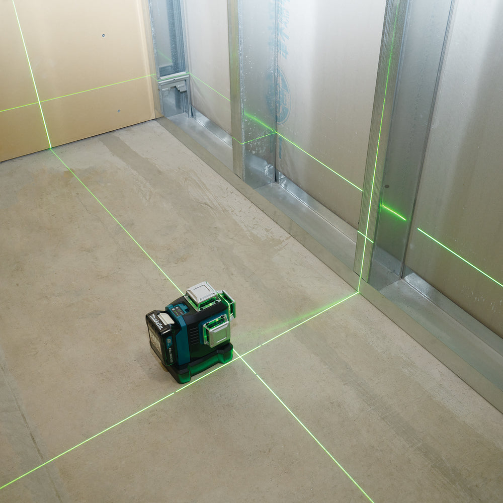 Makita SK700GD 360° 12V CXT Green 3-Line Laser Level