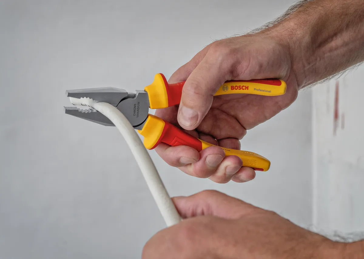 Ensemble d’électricien VDE de 37 pièces dans une mallette L-BOXX Bosch