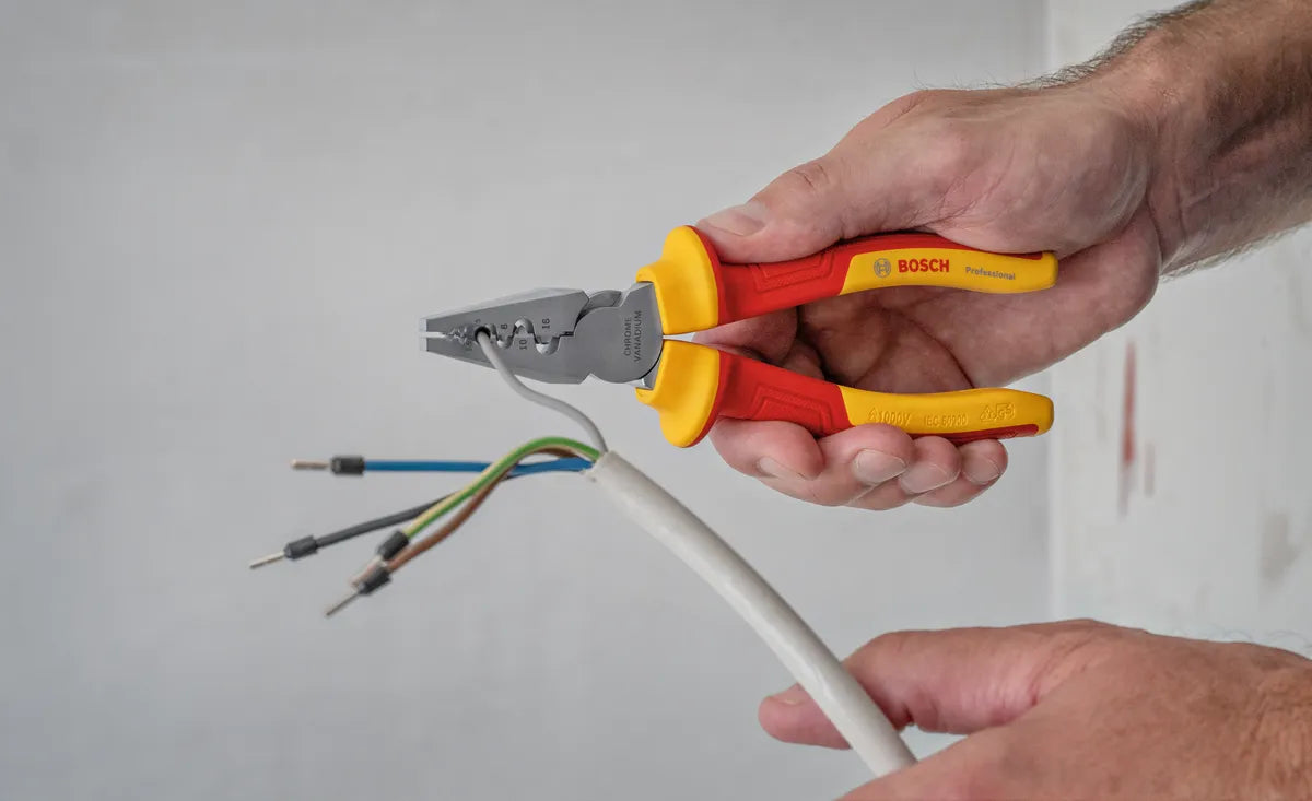 Ensemble d’électricien VDE de 37 pièces dans une mallette L-BOXX Bosch