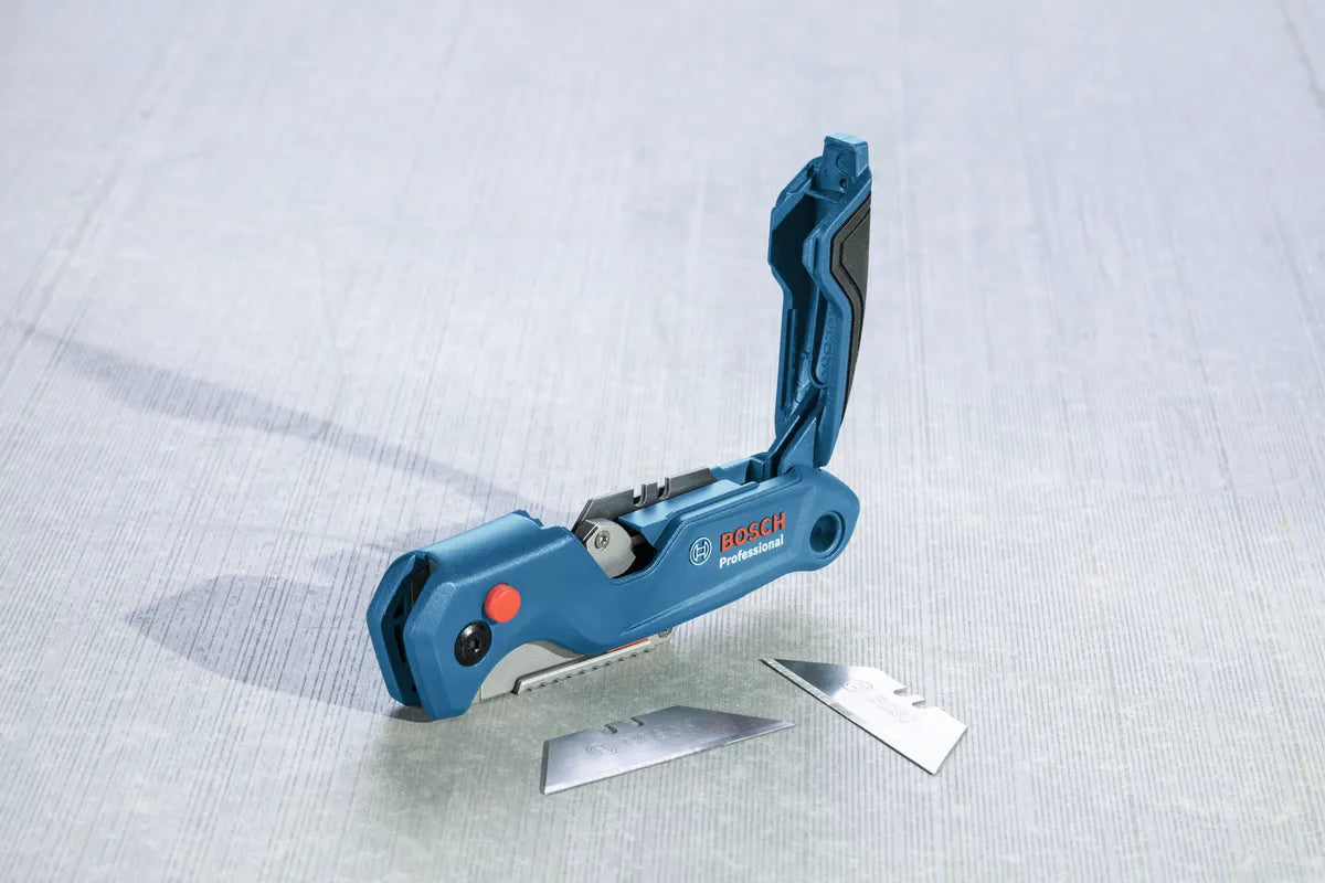 Bosch Pro folding utility knife