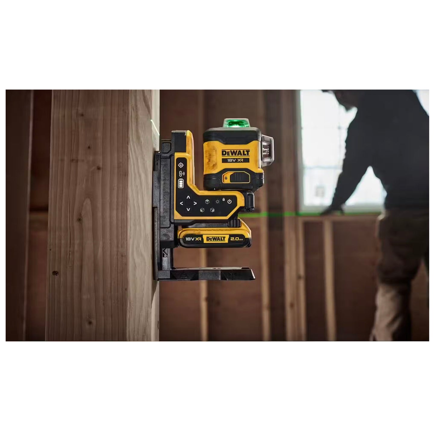 Dewalt XR 18V 3-Line 360° Green Self-Leveling Laser Level with Remote Control DCLE34035B
